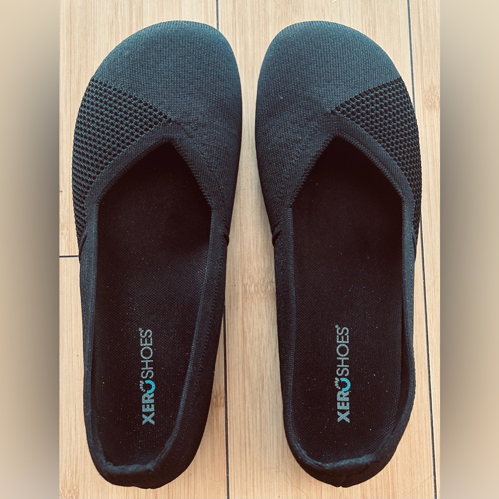 Xero Shoes black flats size 9 like new